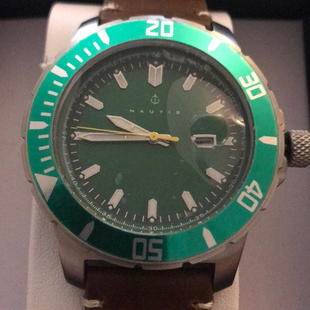 Nautis men’s diver watch